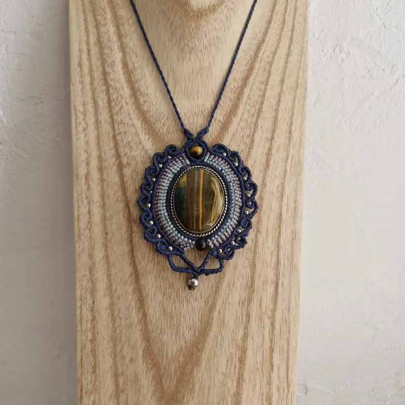 Image principale de Pendentif œil de fer